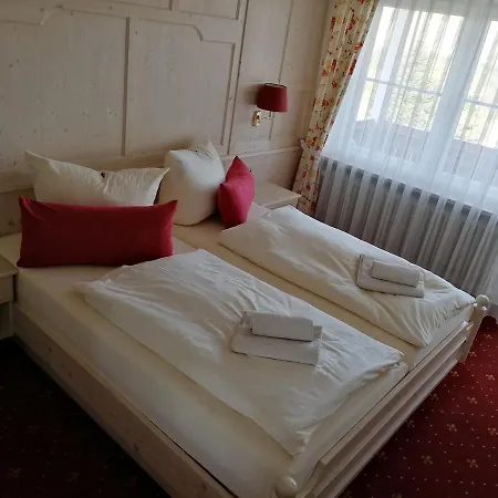 Helgas Szálloda 3*